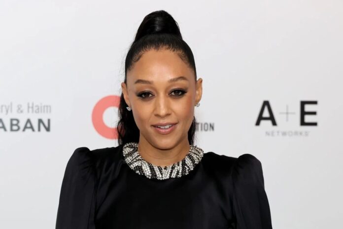 Tia Mowry